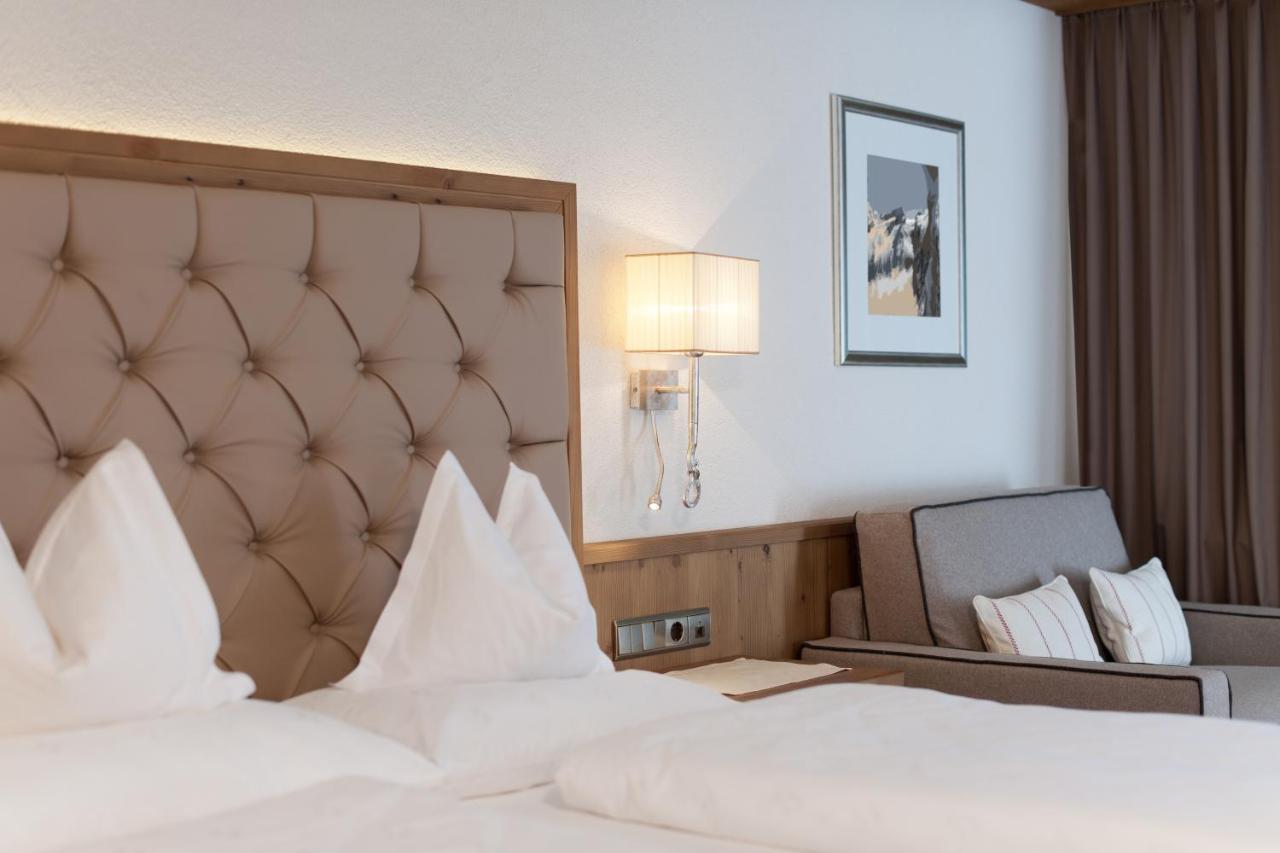 Alpen-Wellness Resort Hochfirst Обергургл Екстериор снимка