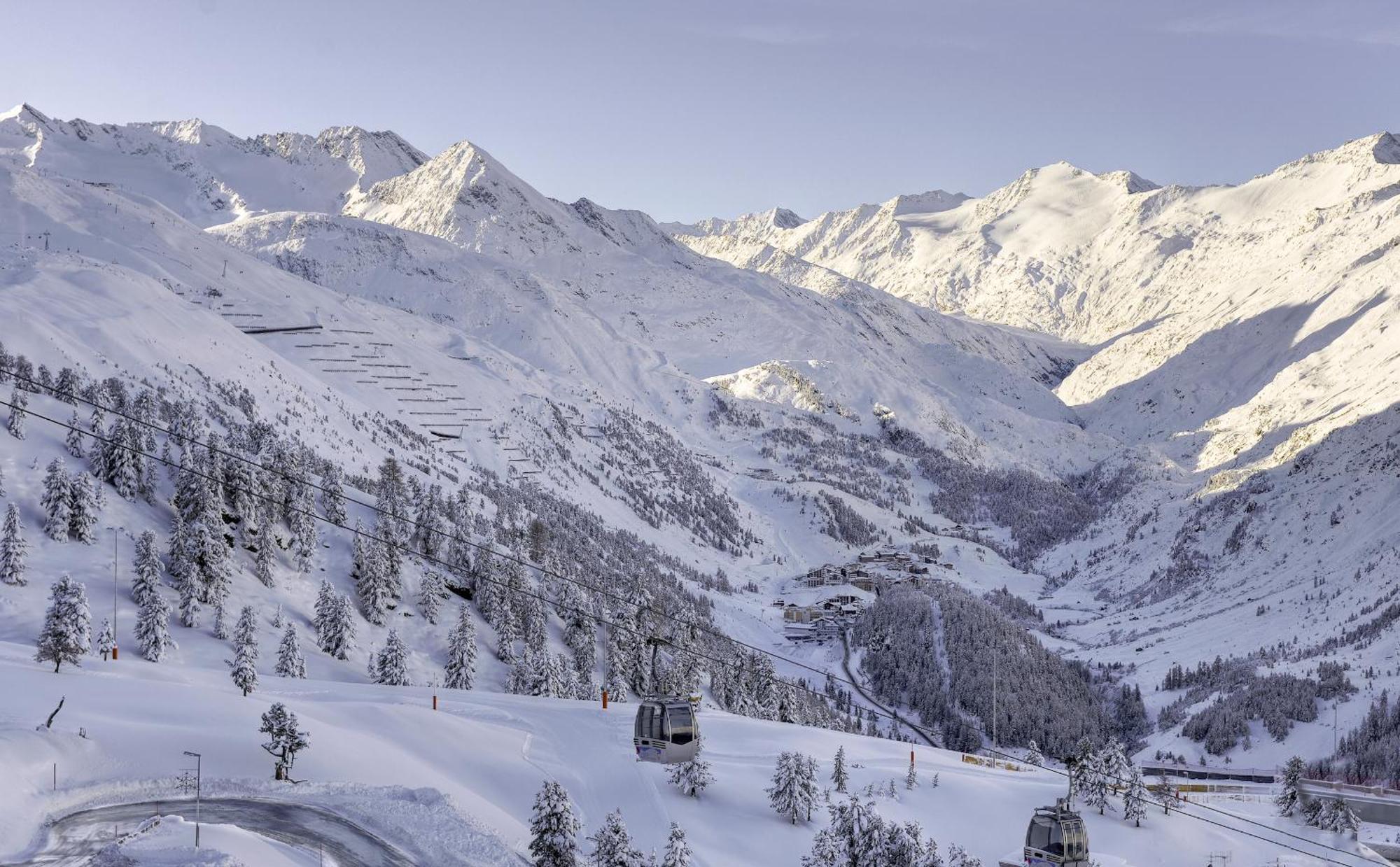 Alpen-Wellness Resort Hochfirst Обергургл Екстериор снимка