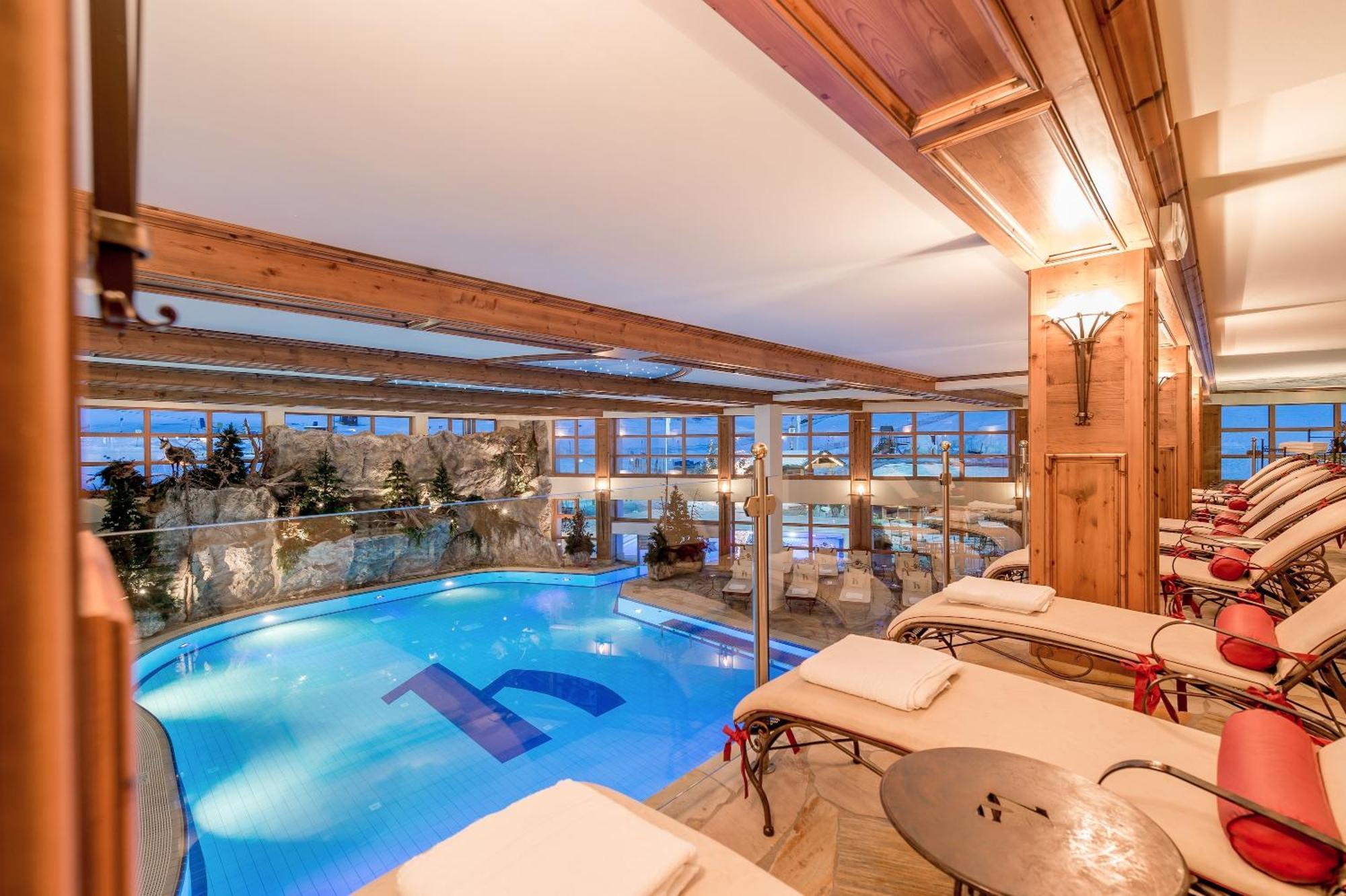 Alpen-Wellness Resort Hochfirst Обергургл Екстериор снимка