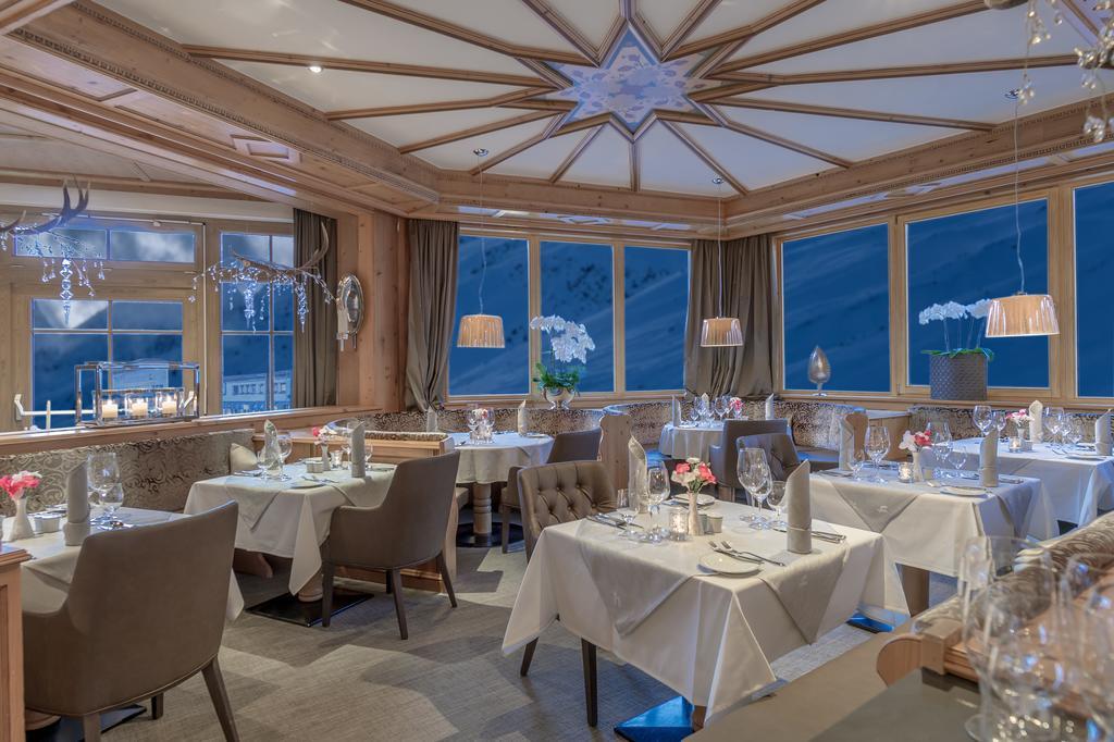 Alpen-Wellness Resort Hochfirst Обергургл Екстериор снимка
