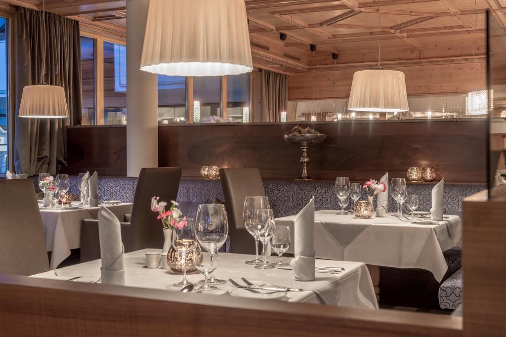 Alpen-Wellness Resort Hochfirst Обергургл Екстериор снимка